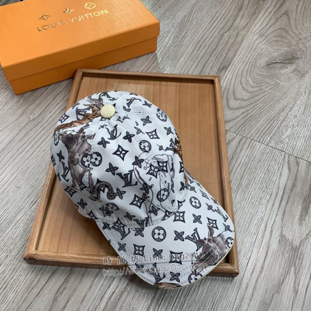 LV新品男士帽子 路易威登動物印花棒球帽鴨舌帽  mm1748
